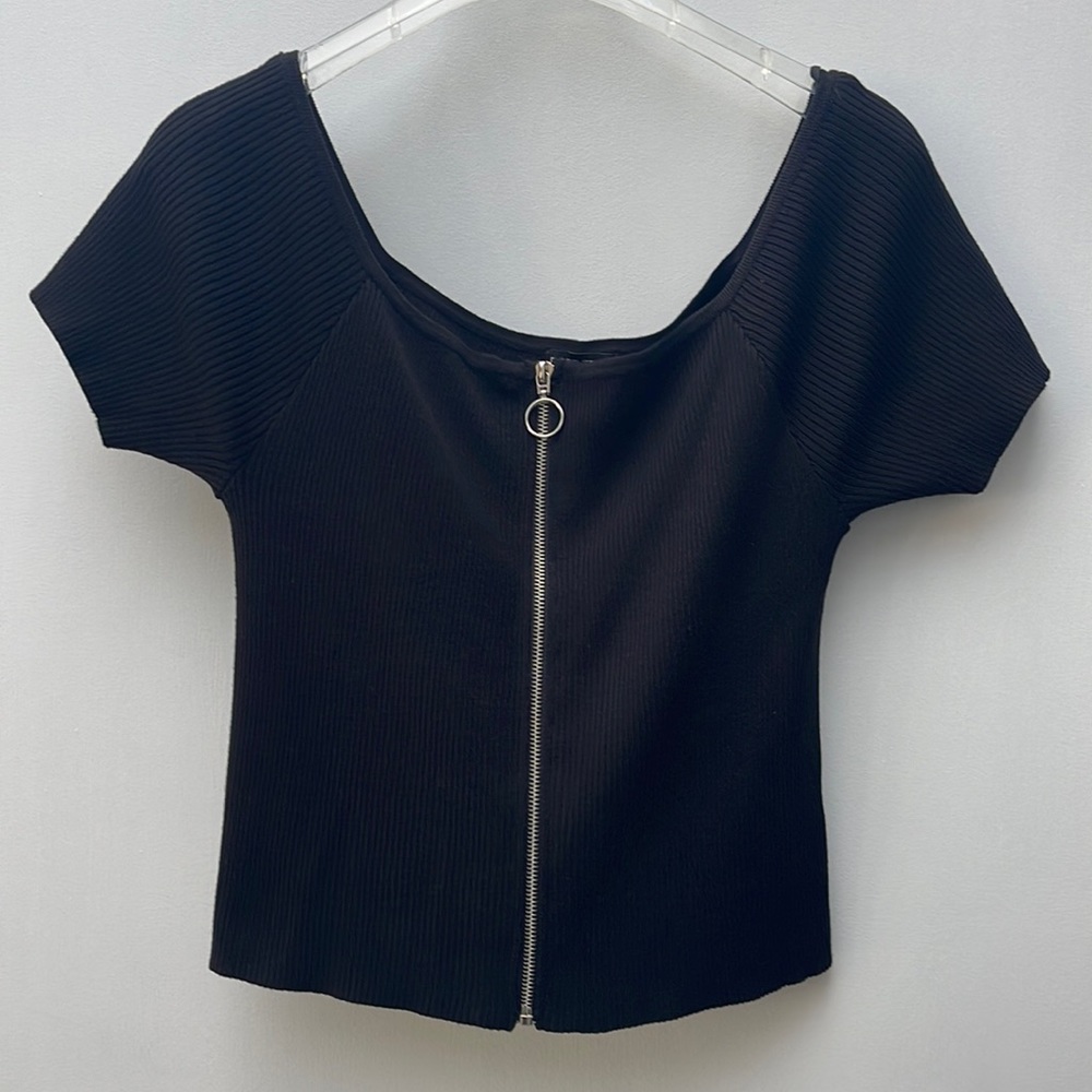 Forever 21 Plus Ribbed Zipper Boatneck Crop